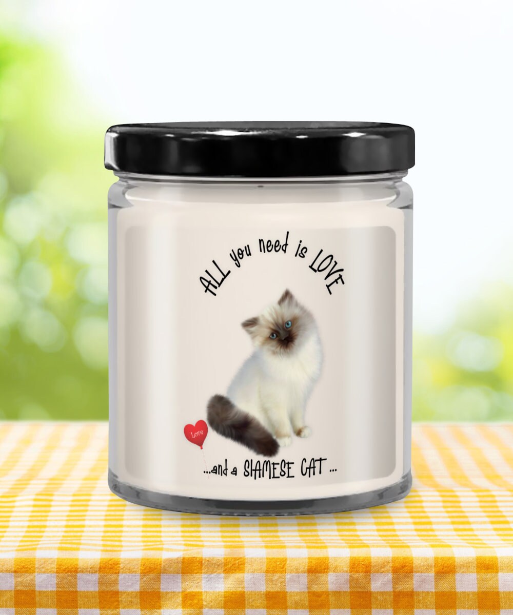 Siamese Cat Candle Makes the Perfect Gift for Cat Lovers